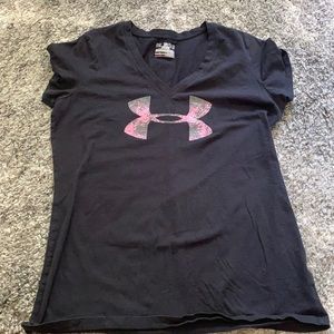Women’s under armor tee